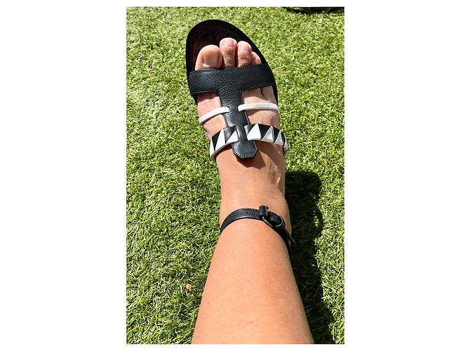 Proenza Schouler Sandali gladiatore bianchi e neri Nero Bianco - vista 2