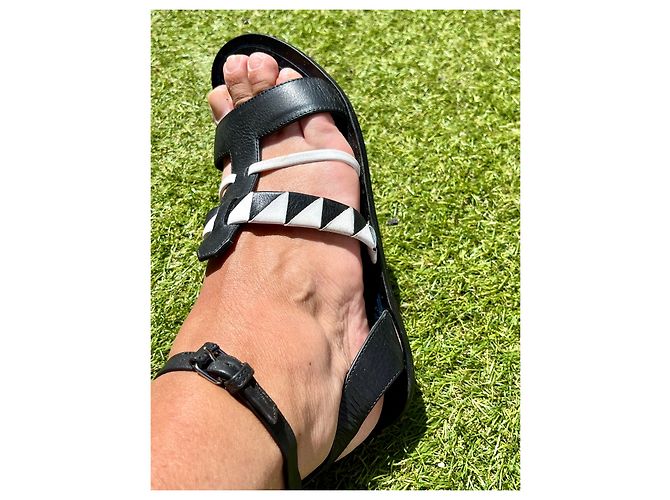 Proenza Schouler Sandali gladiatore bianchi e neri Nero Bianco - vista 3