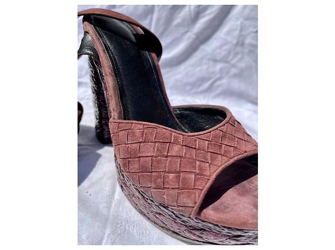 Bottega Veneta Sandali in camoscio intricato e marrone castagna - vista 9