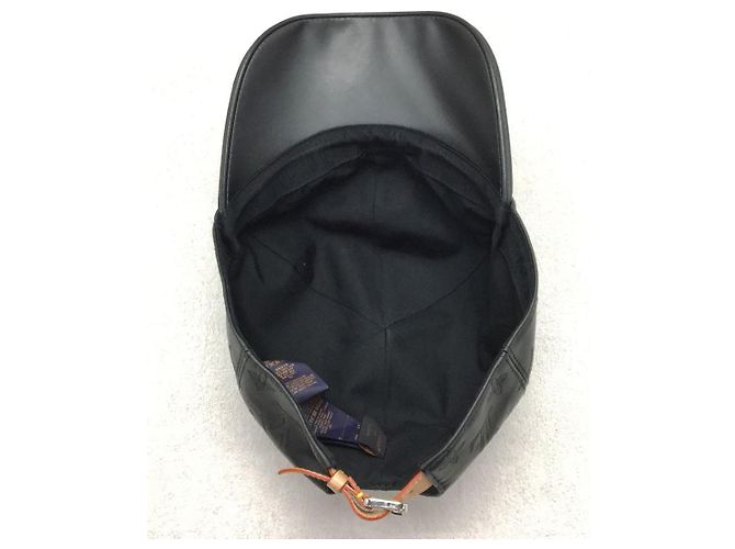 **Berretto Louis Vuitton in pelle nera Nero - vista 6