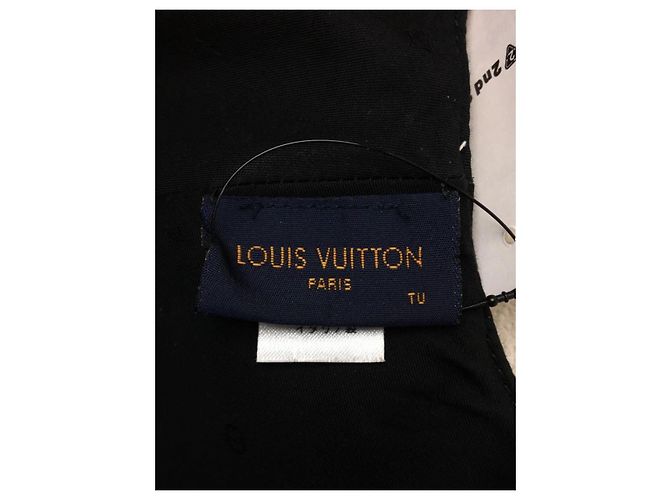 **Cappuccio Louis Vuitton Tie Dye Nero - vista 3