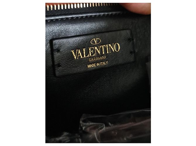 Borsa grande in pelle con borchie romane Valentino Garavani, new Nero - vista 13