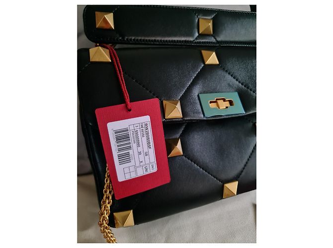 Borsa grande in pelle con borchie romane Valentino Garavani, new Nero - vista 5