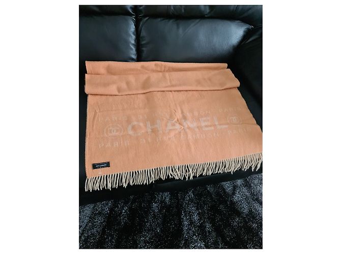 Sciarpa Chanel CASHMERE/Scialle Rue Cambon Paris - Corallo - USATO - vista 4