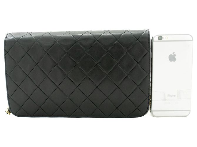 Pochette CHANEL per borsa a tracolla con patta e catena in pelle di agnello trapuntata nera Nero - vista 3