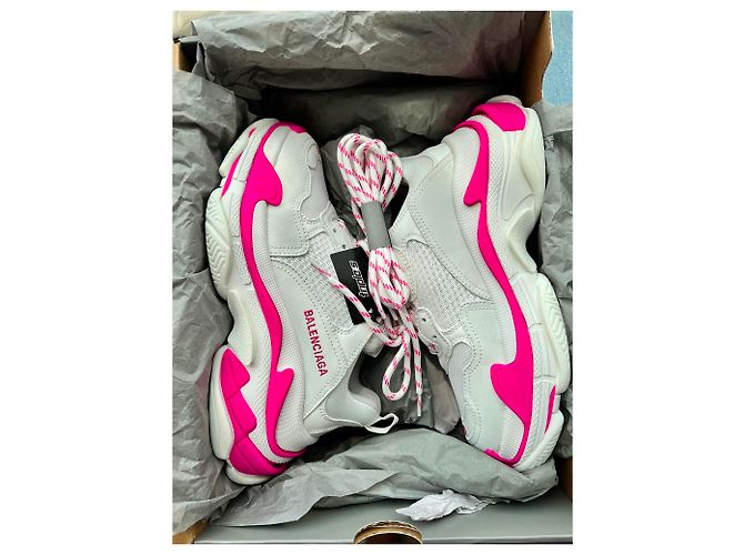 Taglia Balenciaga Classic Triple S 39 Rosa Bianco - vista 4