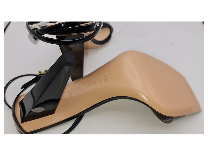 Sandali Gianvito Rossi in vernice nera Nero - vista 8