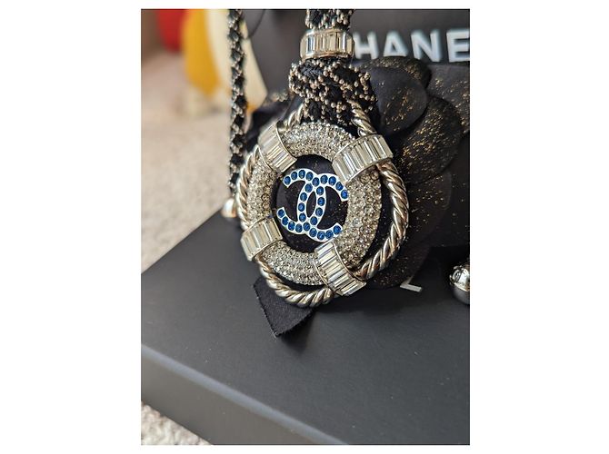 Chanel CC B19C Crociera SHW LifeSaver La Pausa 2019 SCATOLA COLLANA - vista 6