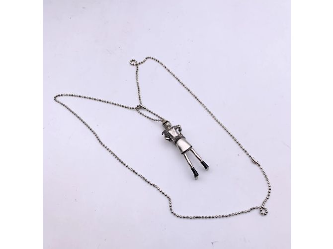 Chanel Collana con pendente a statuetta Coco Mademoiselle in metallo argentato Argento - vista 5