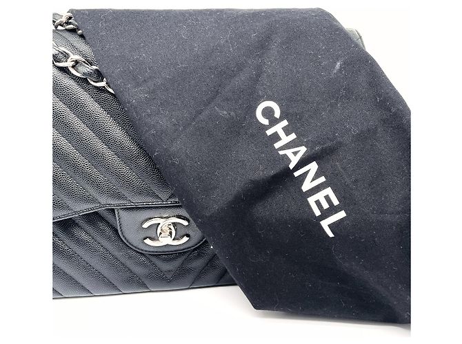 Borsa Chanel Timeless Chevron Jumbo in pelle caviar nera Nero - vista 12