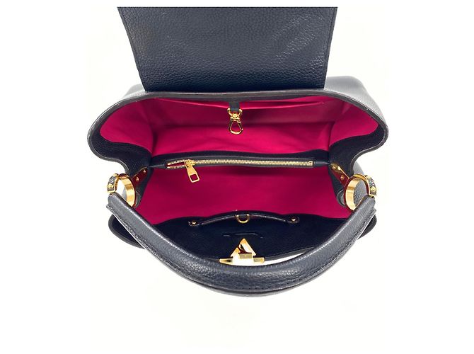 Louis Vuitton Capucines Borsa in pelle nera granulata Nero - vista 5