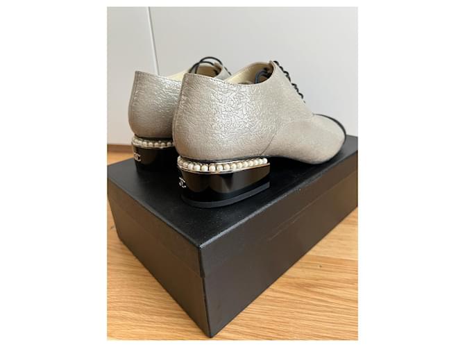 pompe/Taglia derby CHANEL 36,5 Nero Beige - vista 4