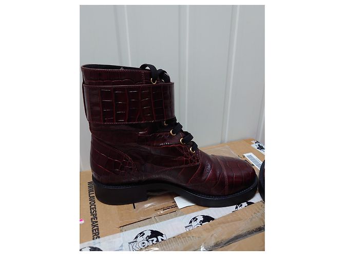 Louis Vuitton Stivale Louis Vuittton Wonderland in pelle rosso bordeaux 38.5 - vista 14