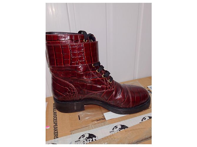 Louis Vuitton Stivale Louis Vuittton Wonderland in pelle rosso bordeaux 38.5 - vista 17