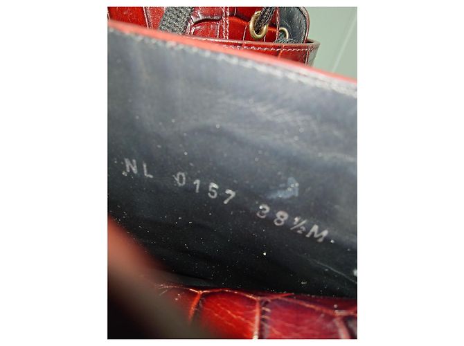Louis Vuitton Stivale Louis Vuittton Wonderland in pelle rosso bordeaux 38.5 - vista 18