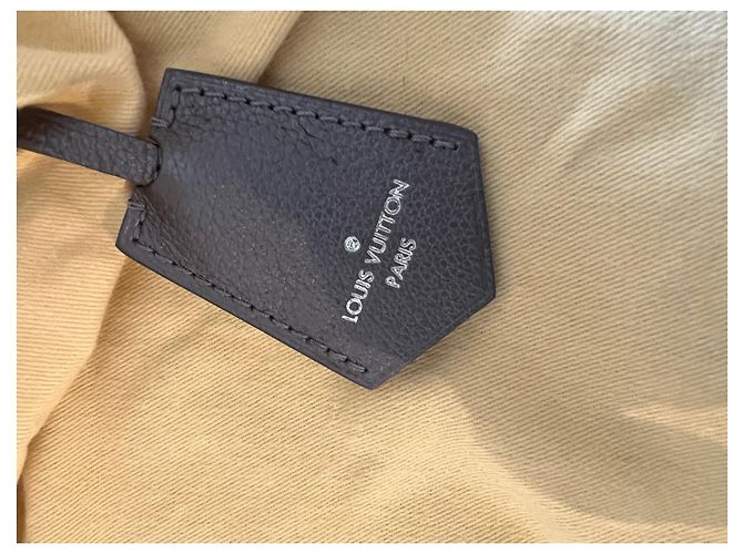 Louis Vuitton Bolsa Eyelet Lockme II de couro cinza escuro Cinza antracite - vista 6