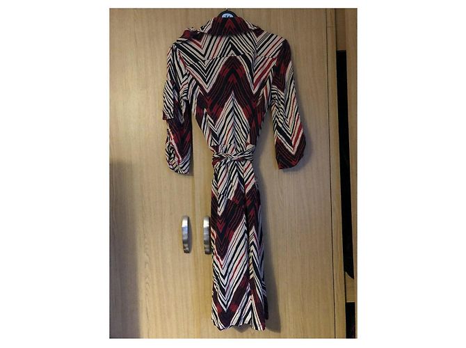 Diane Von Furstenberg Vintage Utility-Wickelkleid aus Seide von DvF Mehrfarben - Ansicht 7