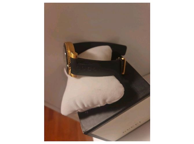 Gucci Relógio de mergulho analógico de quartzo suíço com pulseira de borracha Preto - vista 2