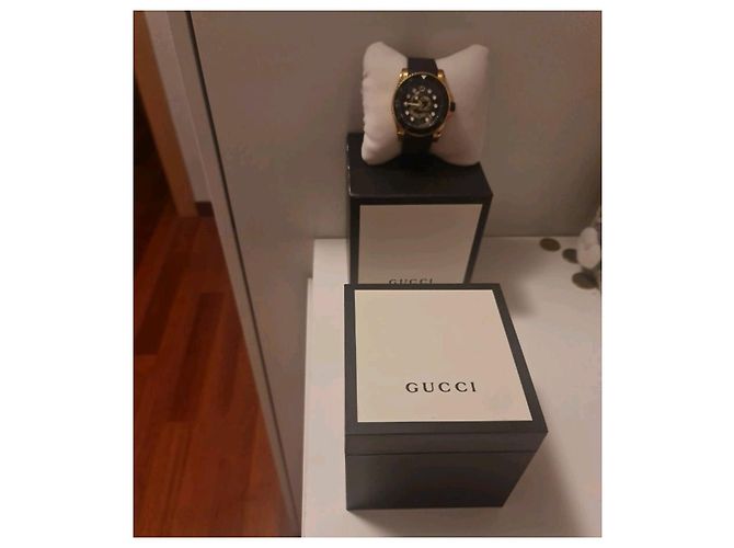 Gucci Relógio de mergulho analógico de quartzo suíço com pulseira de borracha Preto - vista 4