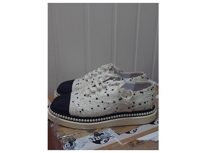 Tweed bianco Chanel/Sneaker in tessuto con lacci - vista 4