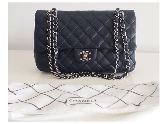Timeless Borsa media Chanel Classic Blu navy - vista 4