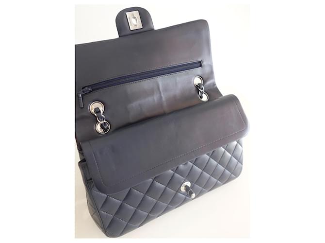 Timeless Borsa media Chanel Classic Blu navy - vista 5