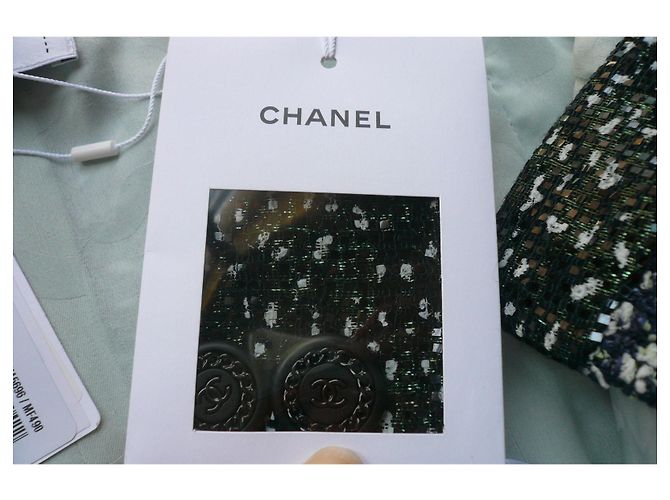 CHANEL Irisierende Tweedjacke NEU MIT T-ETIKETT40 Hellgrün - Ansicht 11