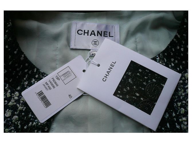 CHANEL Irisierende Tweedjacke NEU MIT T-ETIKETT40 Hellgrün - Ansicht 3