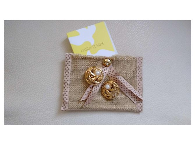 Orecchini Nina Ricci in metallo dorato e perle D'oro - vista 5