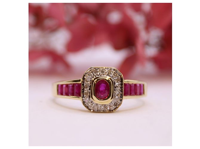 Autre Marque Octagonal ruby and diamond ring in yellow gold 18 carats Red Gold hardware - view 2
