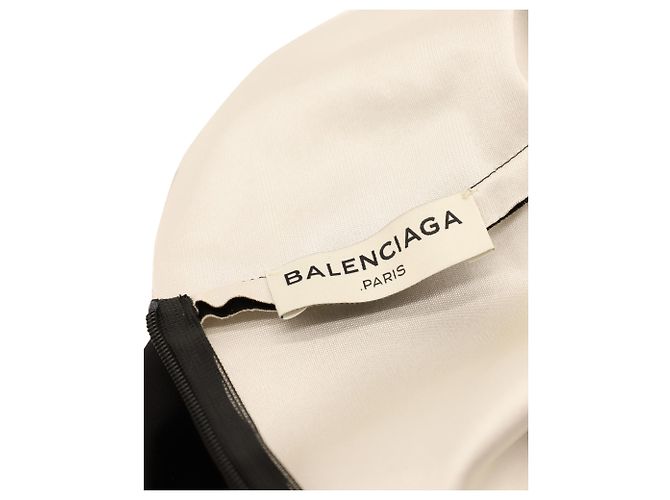 Balenciaga Cold Shoulder Midikleid in schwarzem Cupro - Ansicht 4