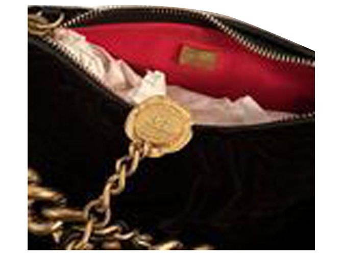 Borsa a tracolla Camellia a catena a due vie Chanel in velluto nero - vista 13