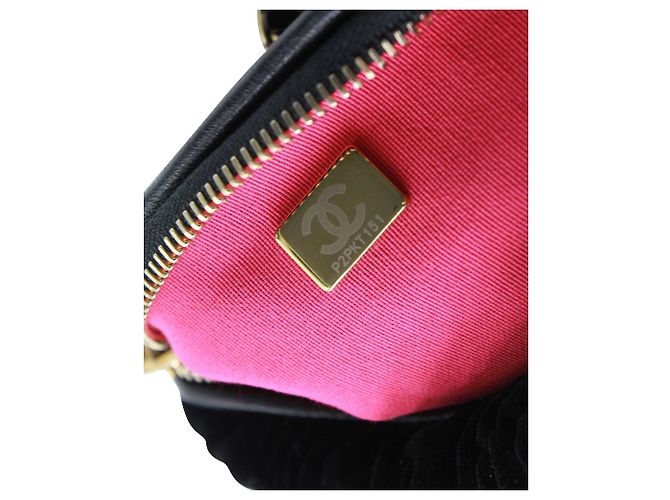 Borsa a tracolla Camellia a catena a due vie Chanel in velluto nero - vista 7