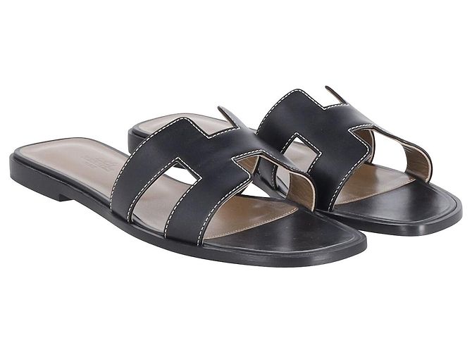 Hermès Sandali piatti Hermes Oran in pelle nera Nero - vista 3