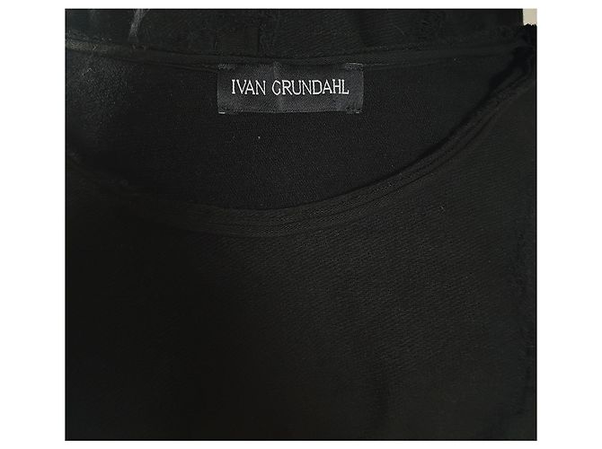 Autre Marque Abito nero Ivan Grundahl in lana e viscosa - vista 8