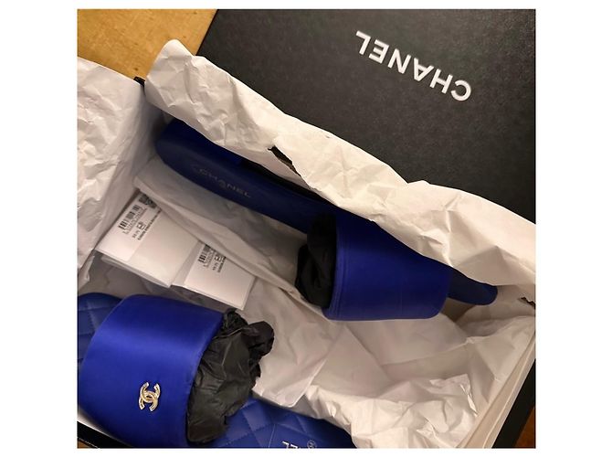 Chanel Sandali in raso di sfilata Chablé Blu - vista 3