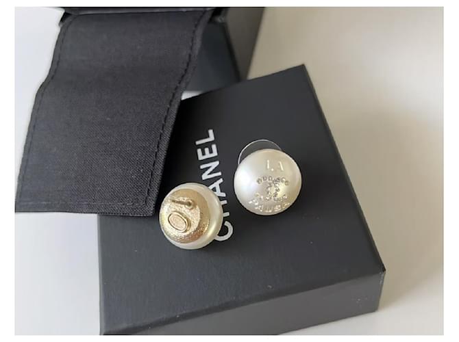 Orecchini Chanel in perle e cristalli Swarovski - vista 4