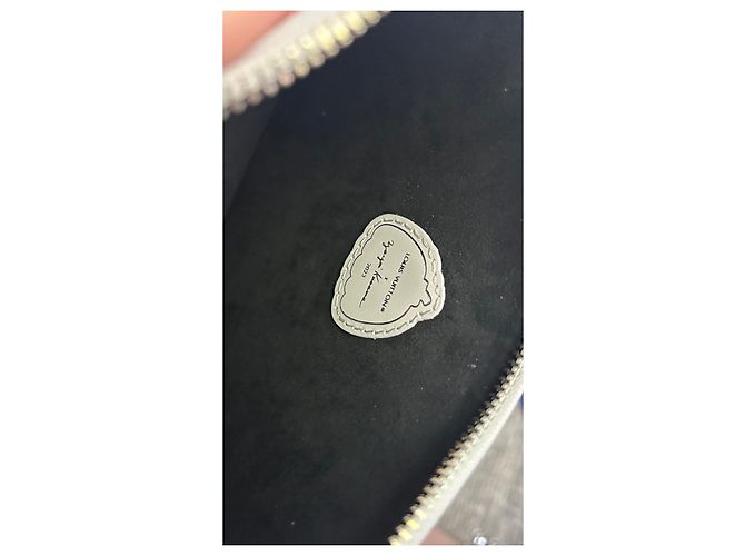 Neverfull Louis Vuitton Kusama pochette mai piena Nero Bianco - vista 5