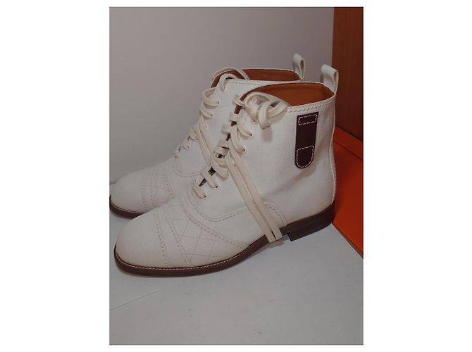 Taglia stivale con lacci in tessuto Chanel 37 US 7 UK 4 AU 6 Grigio - vista 4