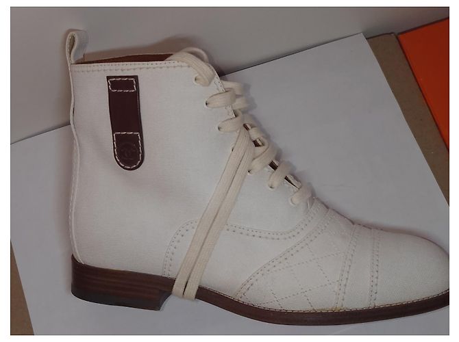 Taglia stivale con lacci in tessuto Chanel 37 US 7 UK 4 AU 6 Grigio - vista 6