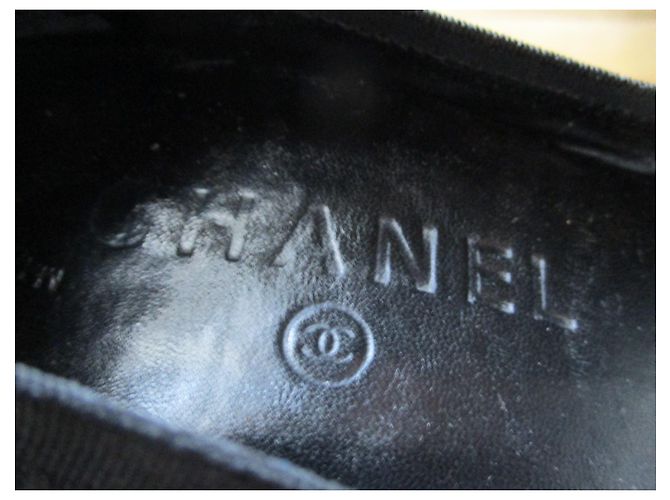 Chanel Décolleté in pelle nera, 37,5. Nero - vista 3