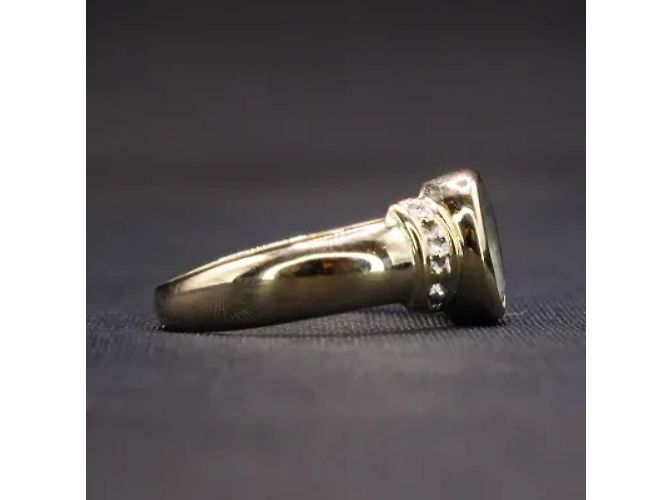 Autre Marque Ovaler Aquamarinring mit Lünette aus Gelbgold 18 Karat Hellblau Gold hardware - Ansicht 7