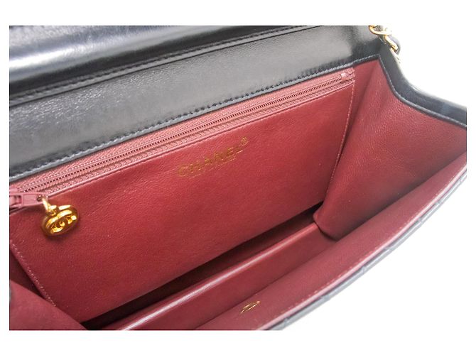 CHANEL Chain Shoulder Bag Clutch Schwarze gesteppte Lammfell-Geldbörse - Ansicht 10