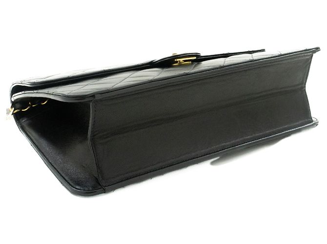CHANEL Chain Shoulder Bag Clutch Schwarze gesteppte Lammfell-Geldbörse - Ansicht 4