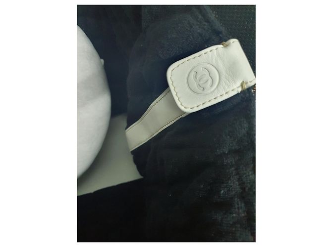 Chanel XL-Einkaufstasche in limitierter Auflage Schwarz Weiß - Ansicht 6