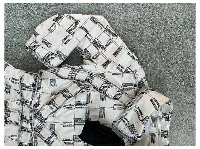 Abito Chanel nero e bianco in seta e cotone - vista 15