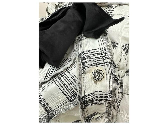 Abito Chanel nero e bianco in seta e cotone - vista 5