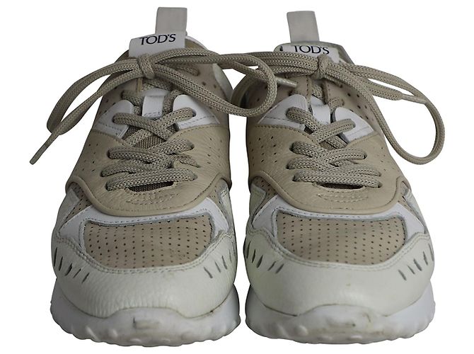 Tod's Tênis perfurado em couro nude - vista 2