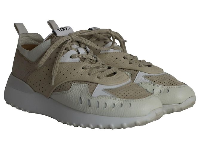 Tod's Tênis perfurado em couro nude - vista 3