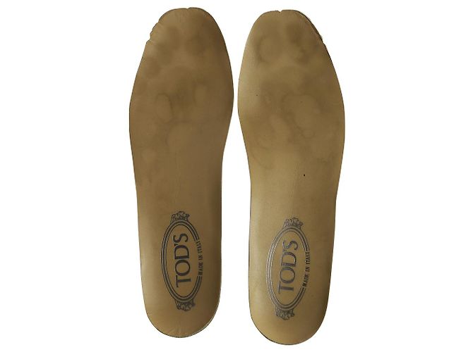 Tod's Tênis perfurado em couro nude - vista 8